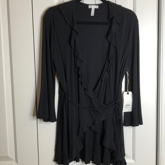 Leith Tops - NWT Leith size L black wrap top never worn
